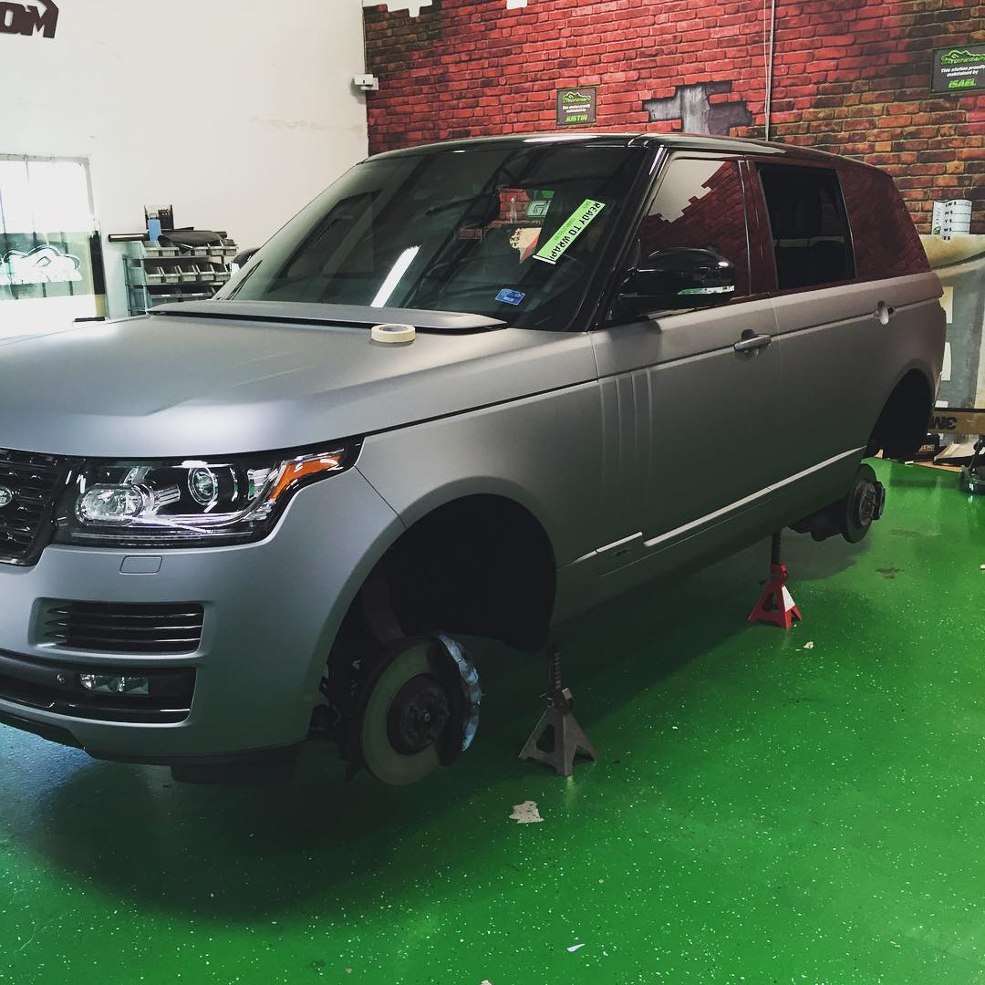 Avery Dennison Matte Anthracite Metallic (858M) - Range Rover